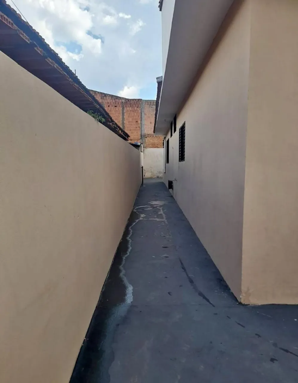 # Vende-se no COHATRAC