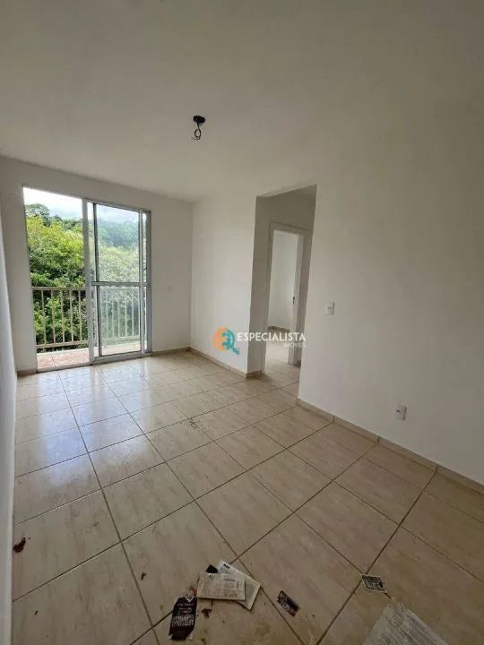 Apartamento com 2 dormitórios, 53 m² por R$ 175.000 - Industrial Americano - Santa Luzia/M