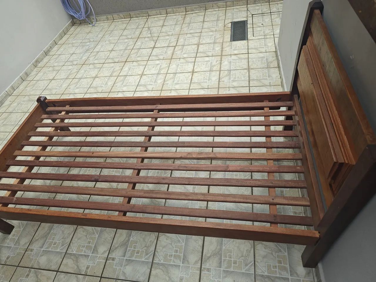 Cama de solteiro de jacarandá - Foto 2