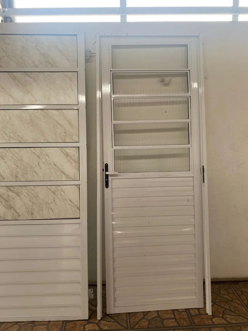 2 portas de alumínio 