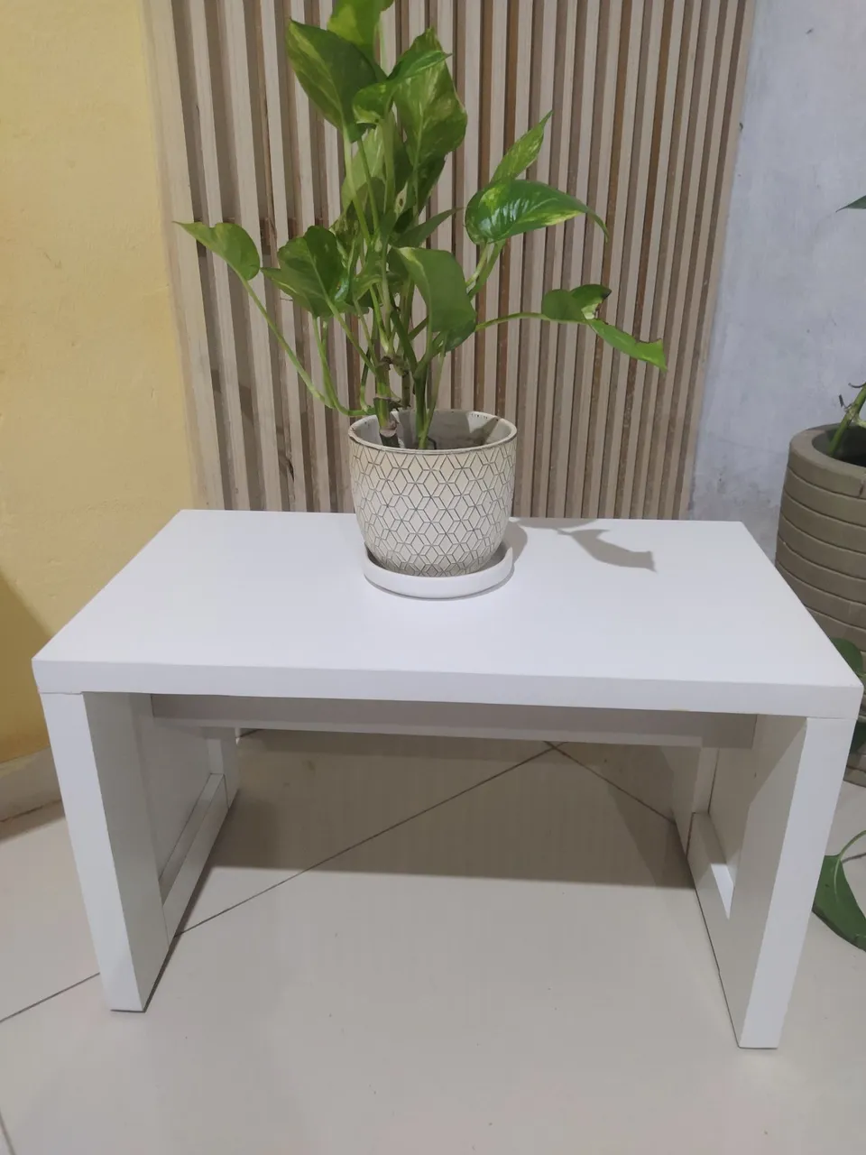 Mesa de centro branca moderna