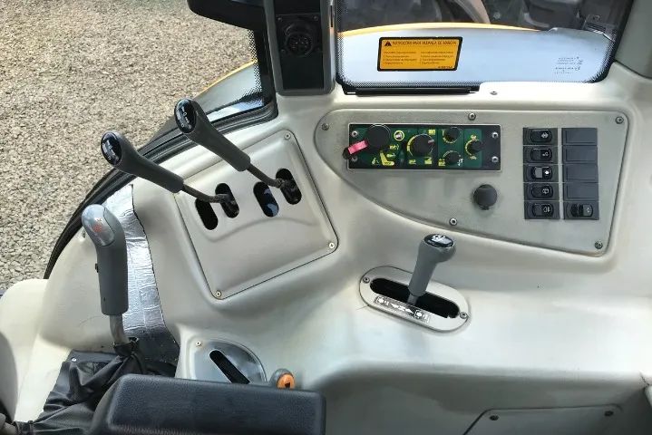 Trator Valtra Bm125 2014 - Foto 2