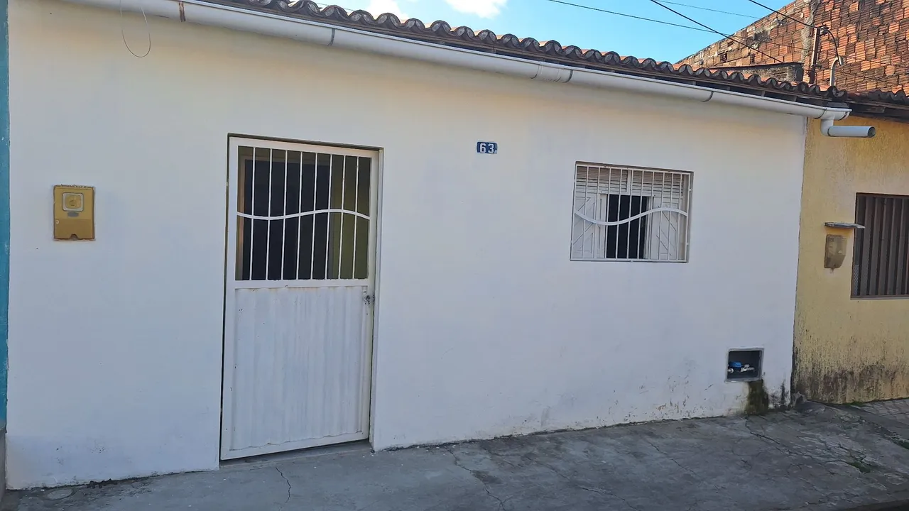 Vendo casa com ótima localização