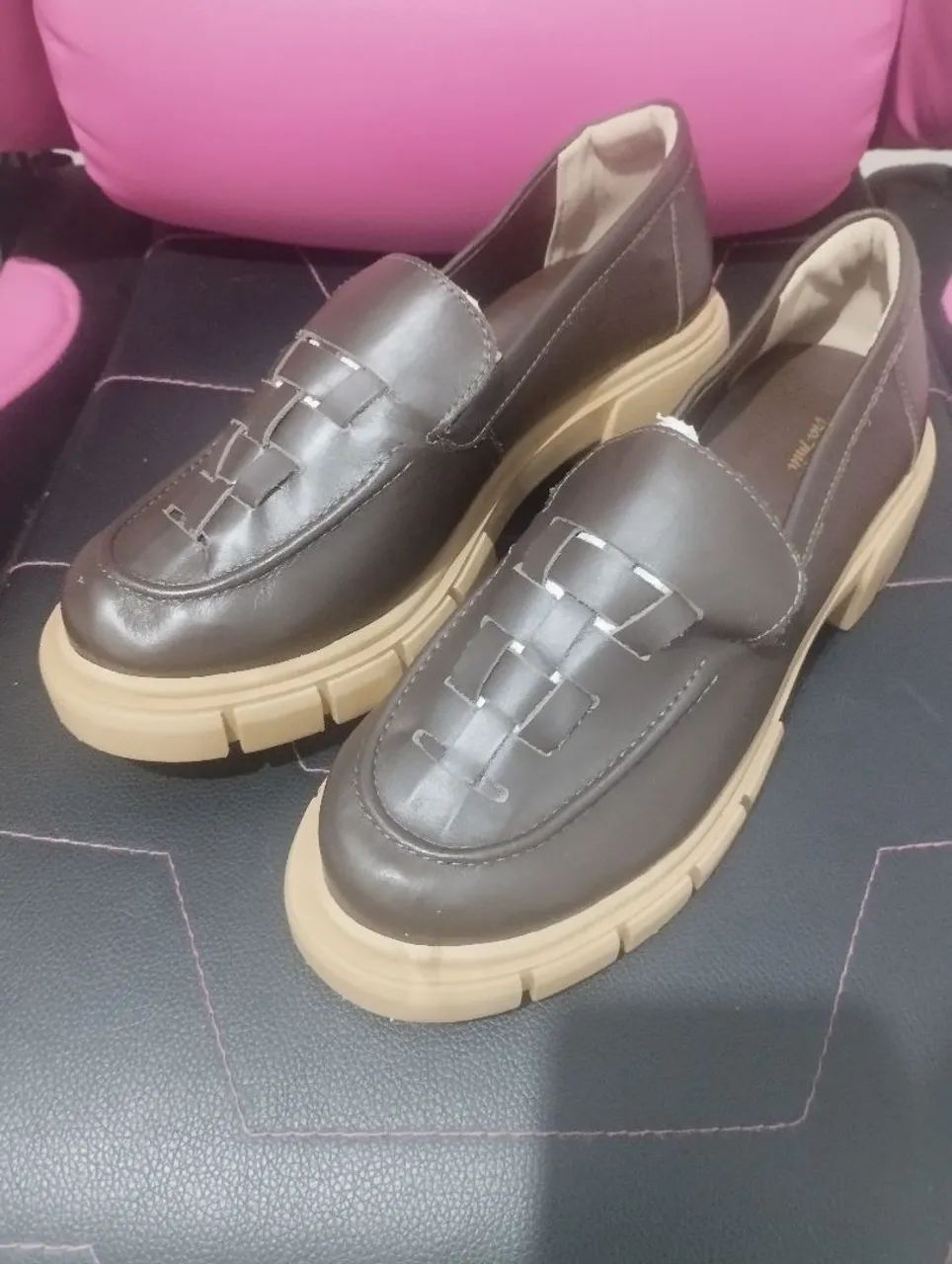 Sapatos Via Mia exclusivo 37