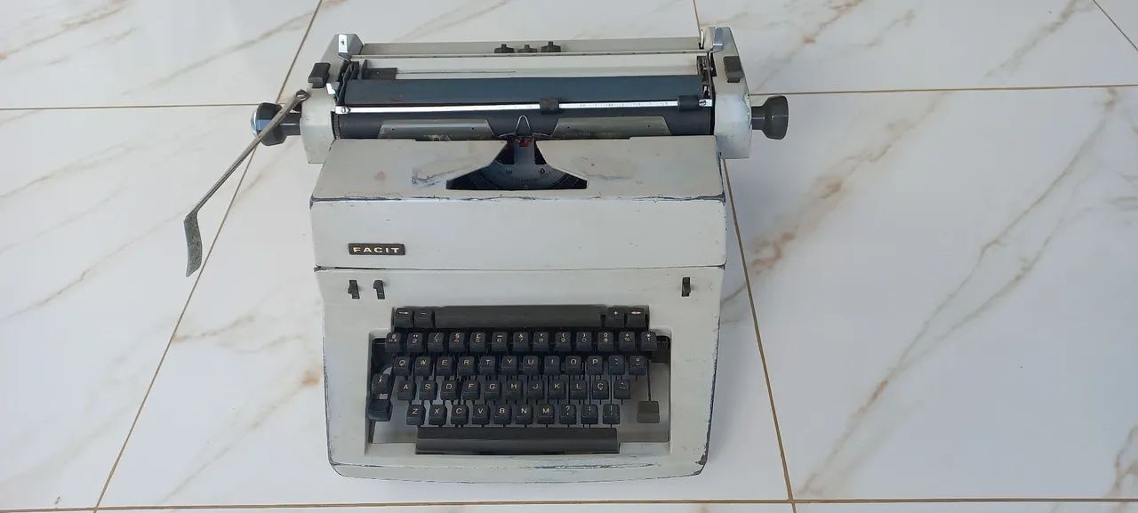 Máquina escrever Facit64197828395138120