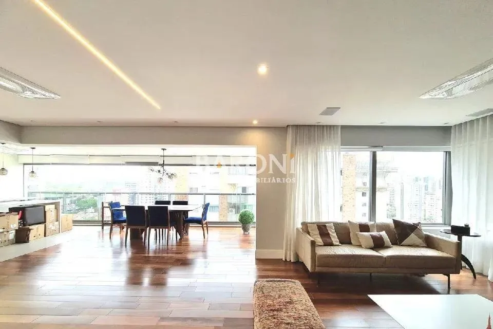 Baroni Imóveis, imobiliária em Moema, especializada em compra e venda de imóveis residenci