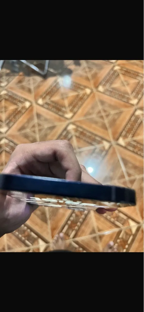 iPhone - Design moderno e desempenho top!