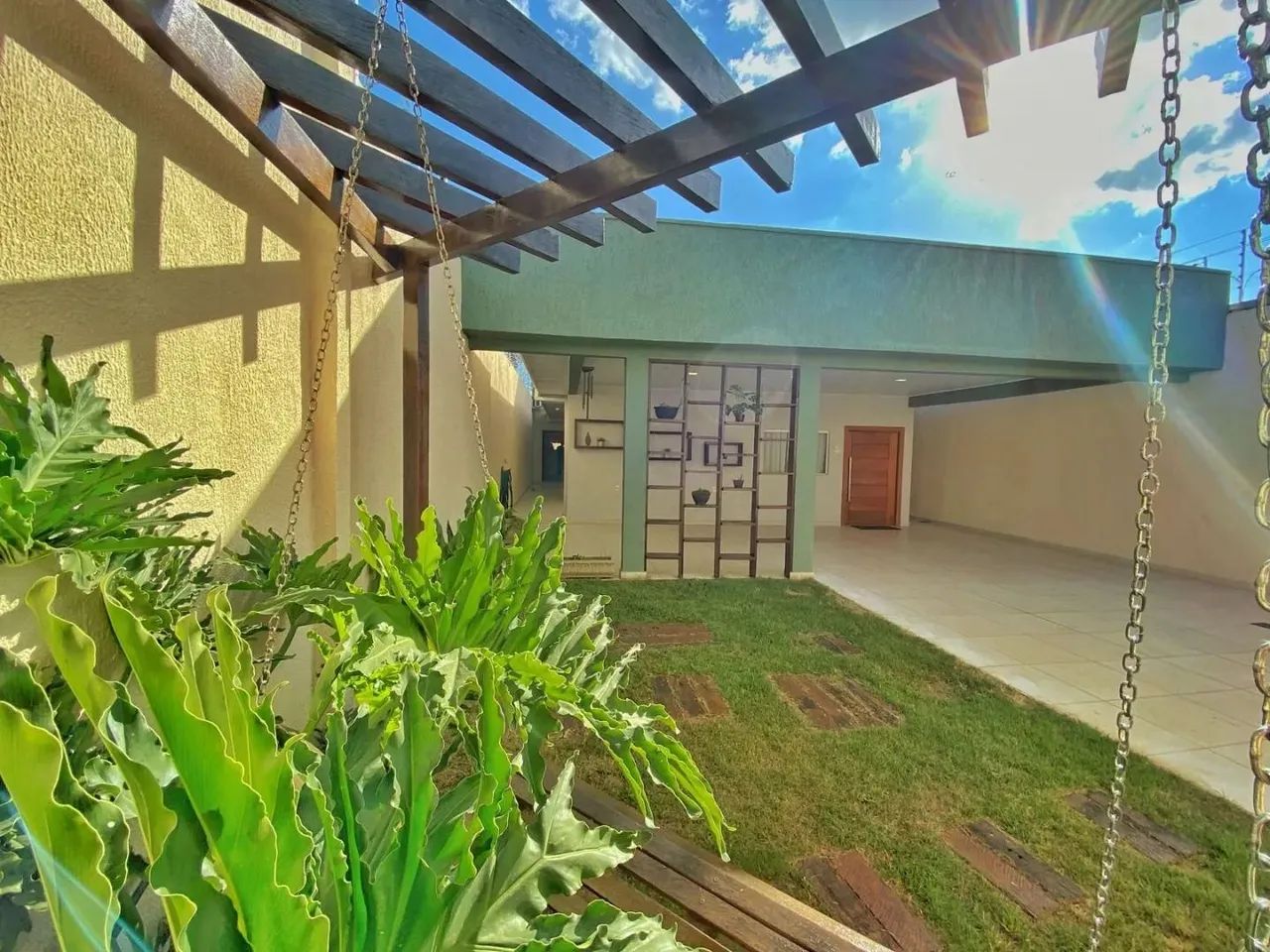 Excelente casa à Venda 4 Quartos, sendo 3 suítes  Conforto e Segurança em Grande Estilo! - Foto 2