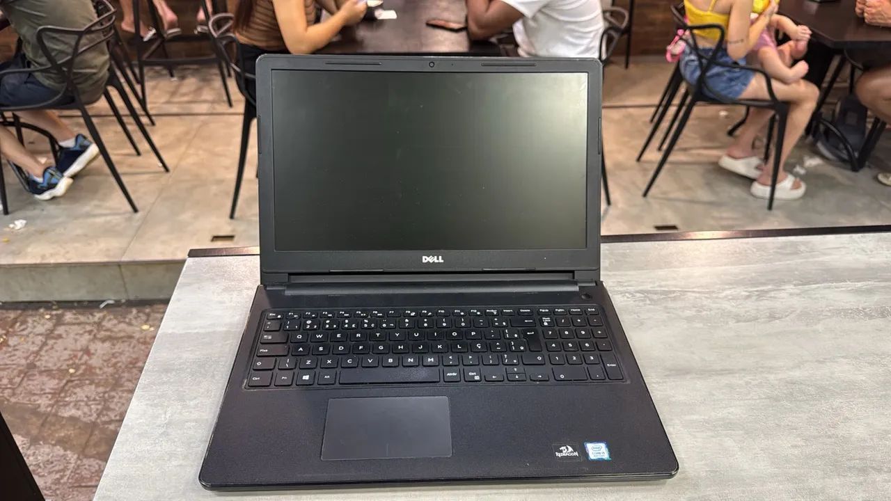 Notebook Dell Inspiron 15 - i5 8250u + 16gb ram + ssd 256gb + Radeon 520