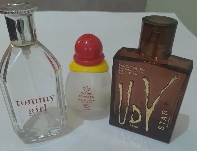 Frascos de perfumes vazios
