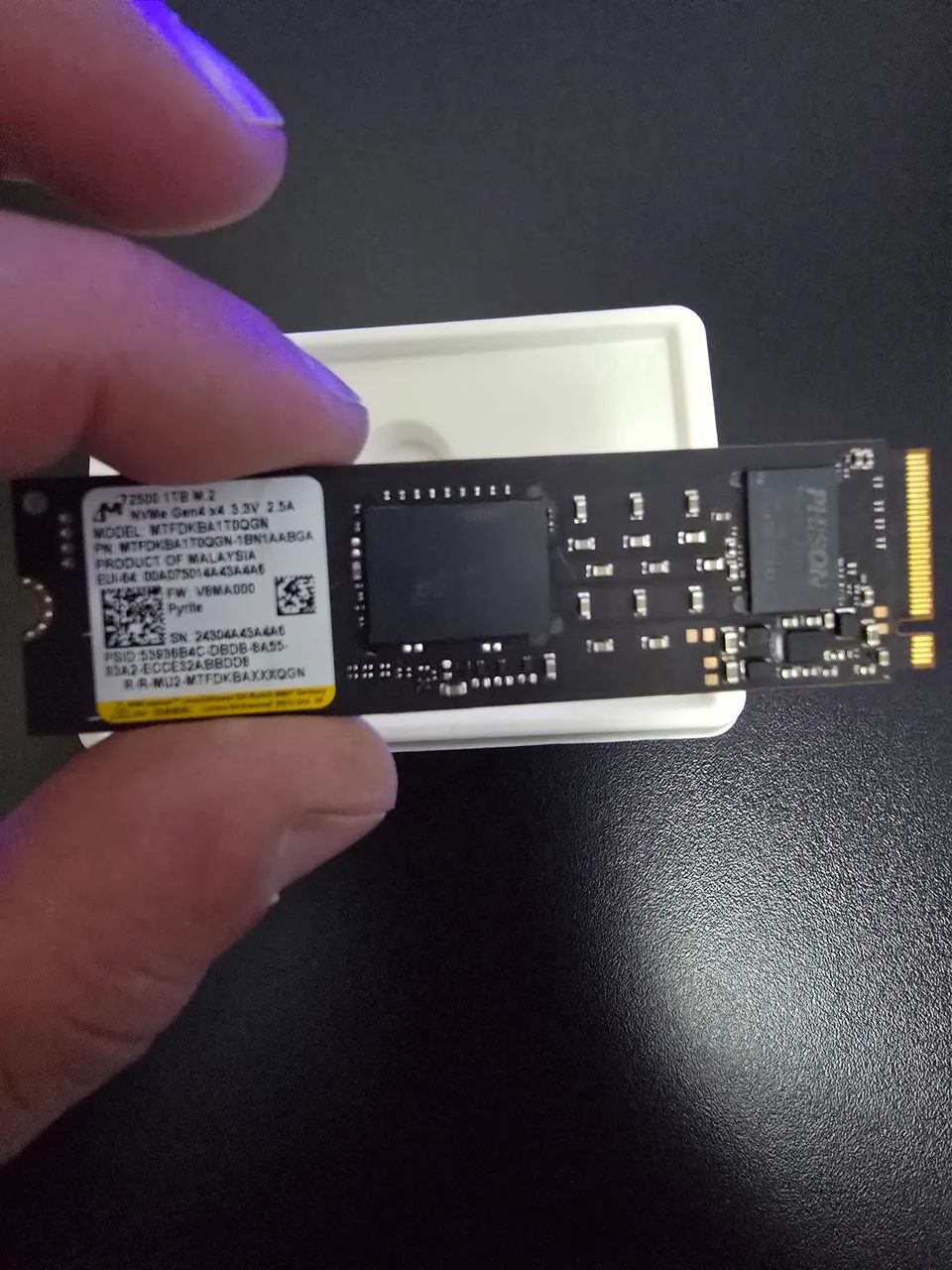 SSD NVMe Micron 2500 1TB M.2 PCIe Gen4 x4 - Novo - Foto 3