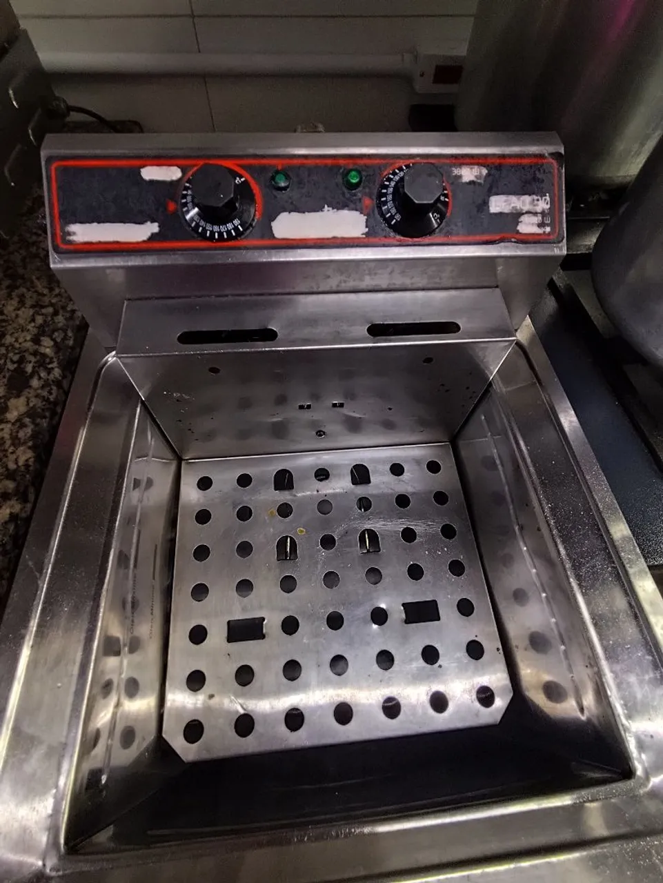 Fritadeira elétrica água e óleo 8000w