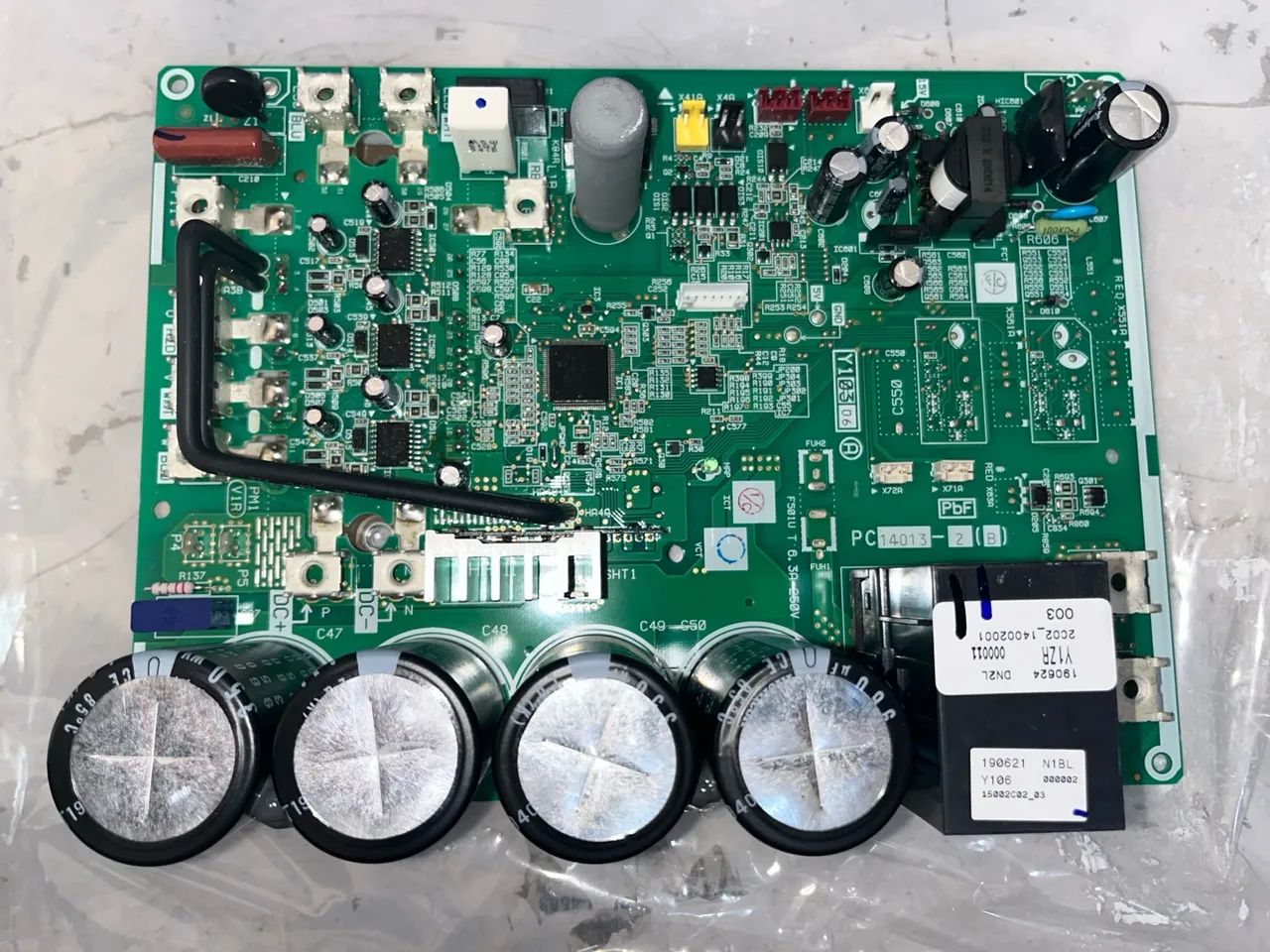 PLACA DE AR-CONDICIONADO ( PC14013-2(B) )