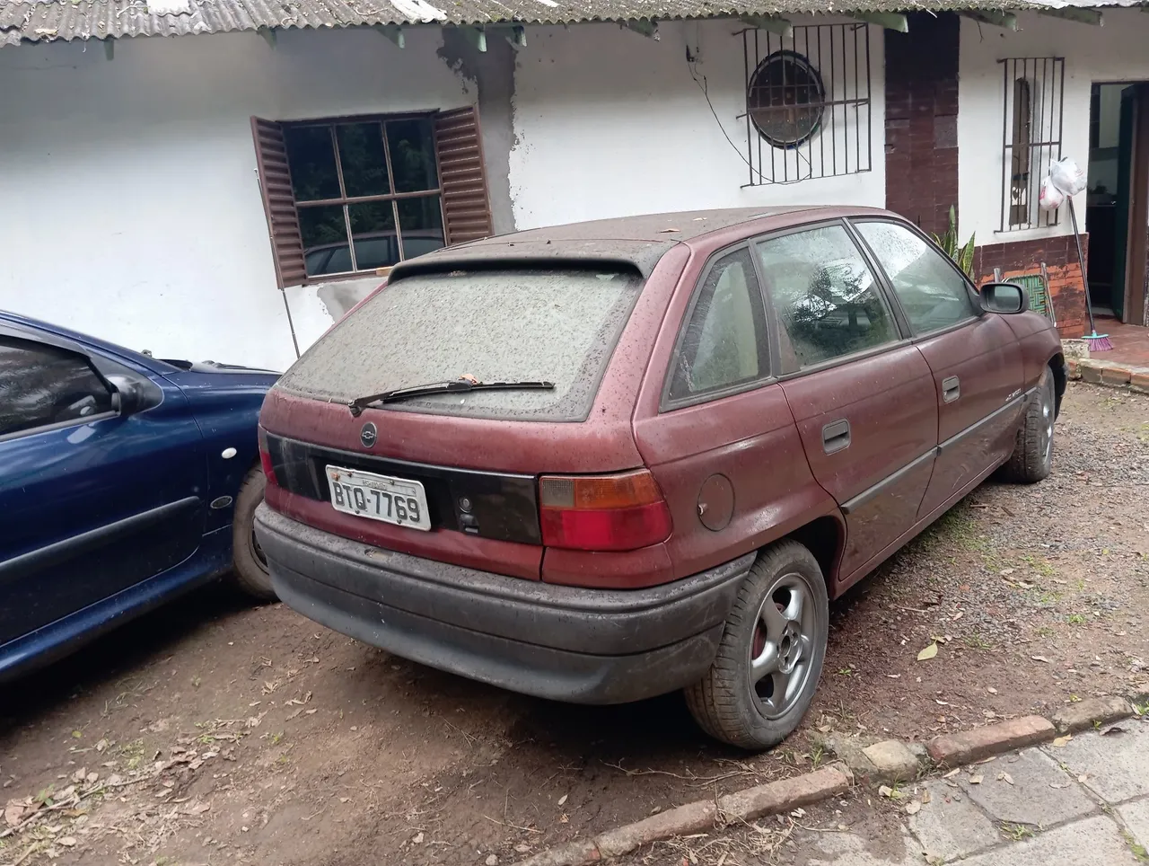 Astra em peças