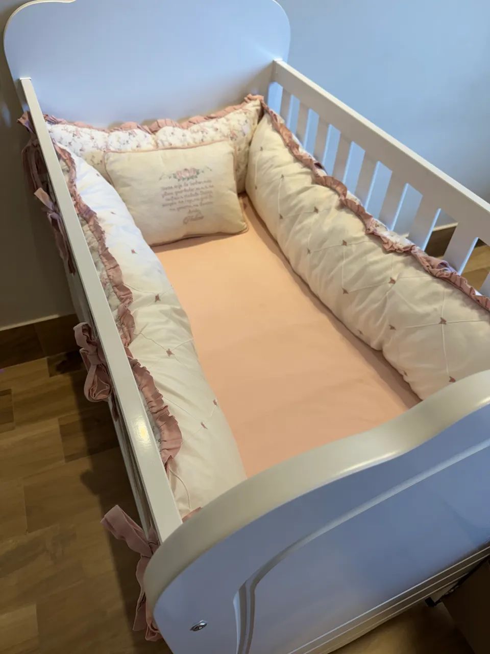 Berço com colchão 64302125417859121