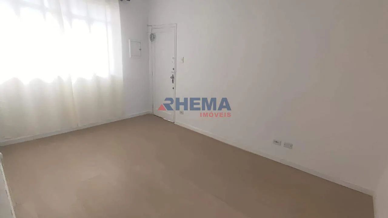Apartamento Vila Belmiro com 2 Dormitórios Reformado