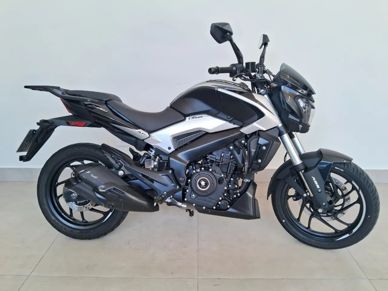 Bajaj DOMINAR 250 - Foto 2