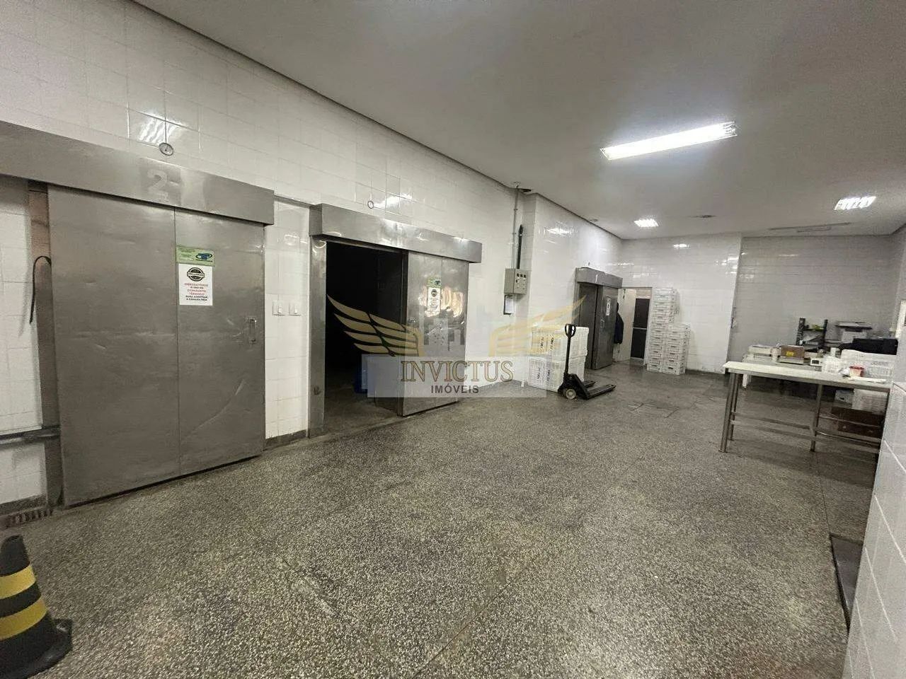 Salão Comercial para Alugar, 300m² - Vila Valparaíso, Santo André/SP.