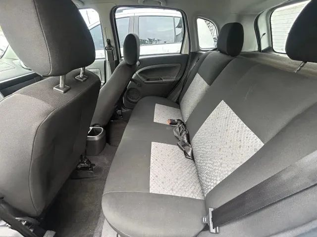 Ford Fiesta 1.6 16V Flex Mec. 5P 2014 - Foto 4