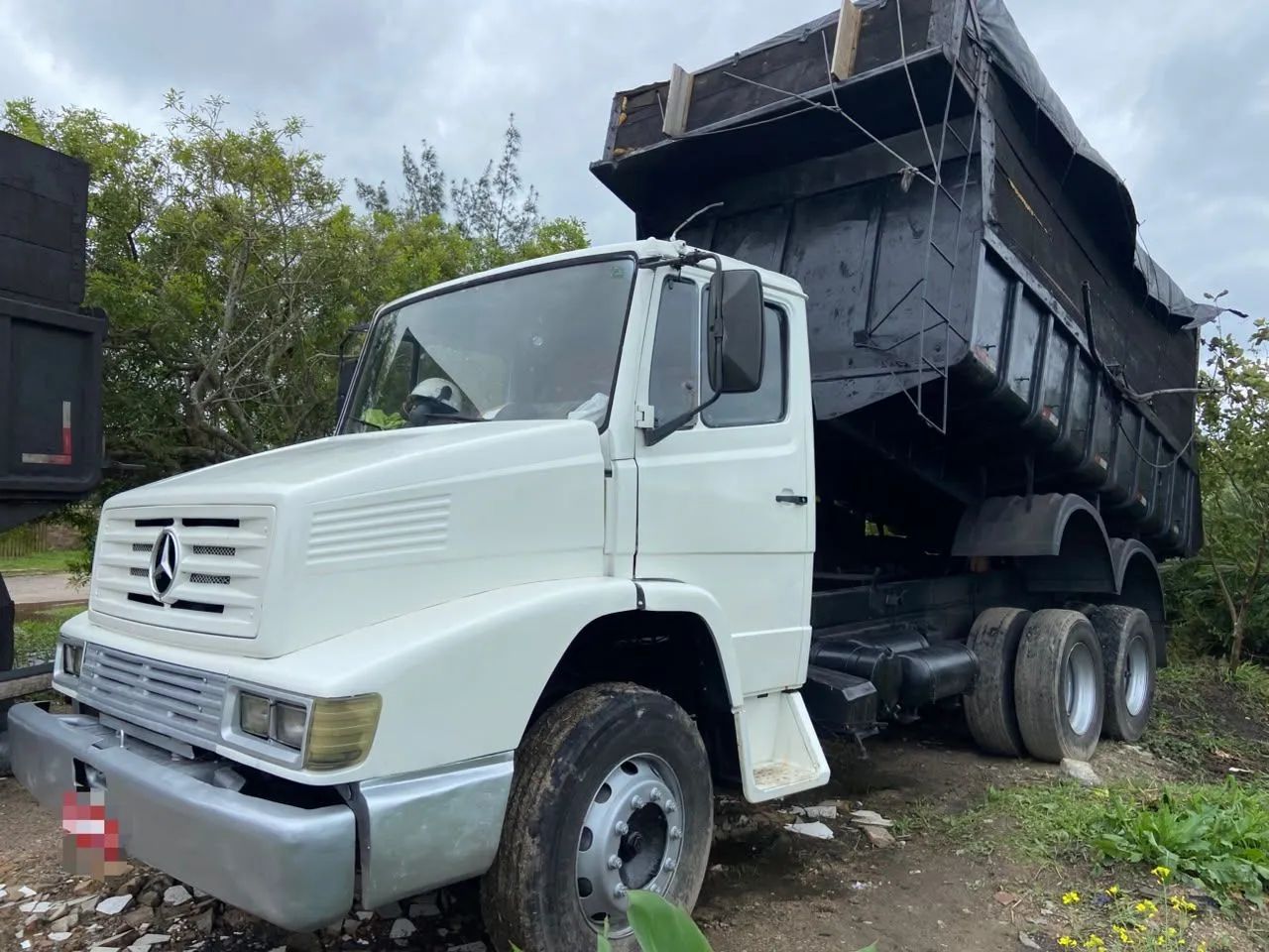 Vendo caminhão mb ano 92 em bom estado 