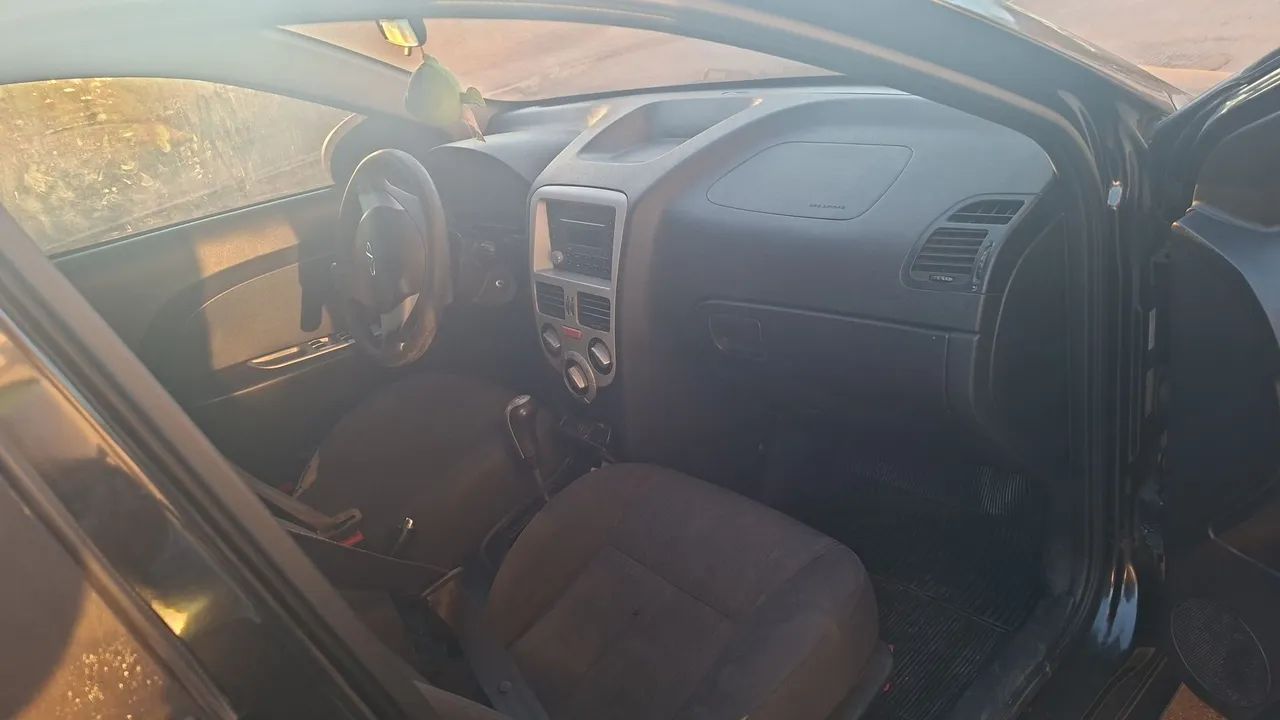 Chery Celer Hatch 1.5 16V Flex 5P 2013 - Foto 2