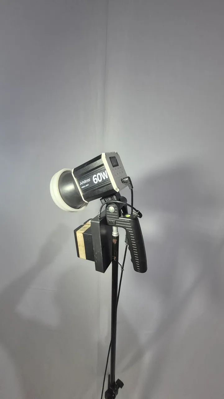 LED 60W A BATERIA  - Foto 4