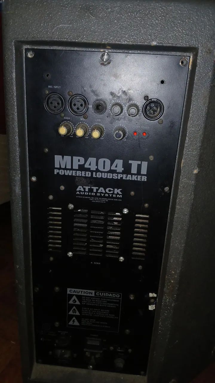 Caixa ativa Attack MP404Ti