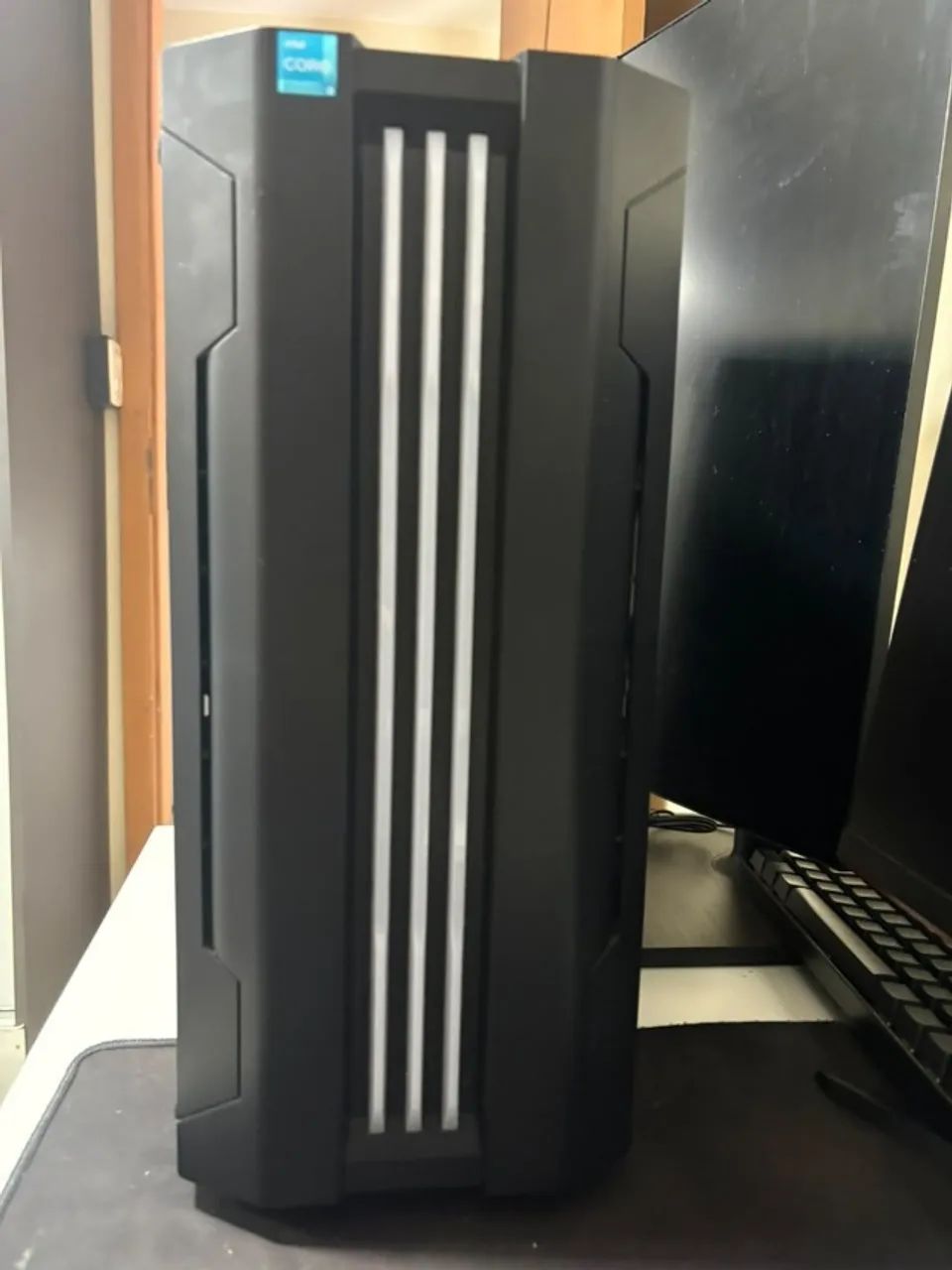 Gabinete mini tower (com RGB)
