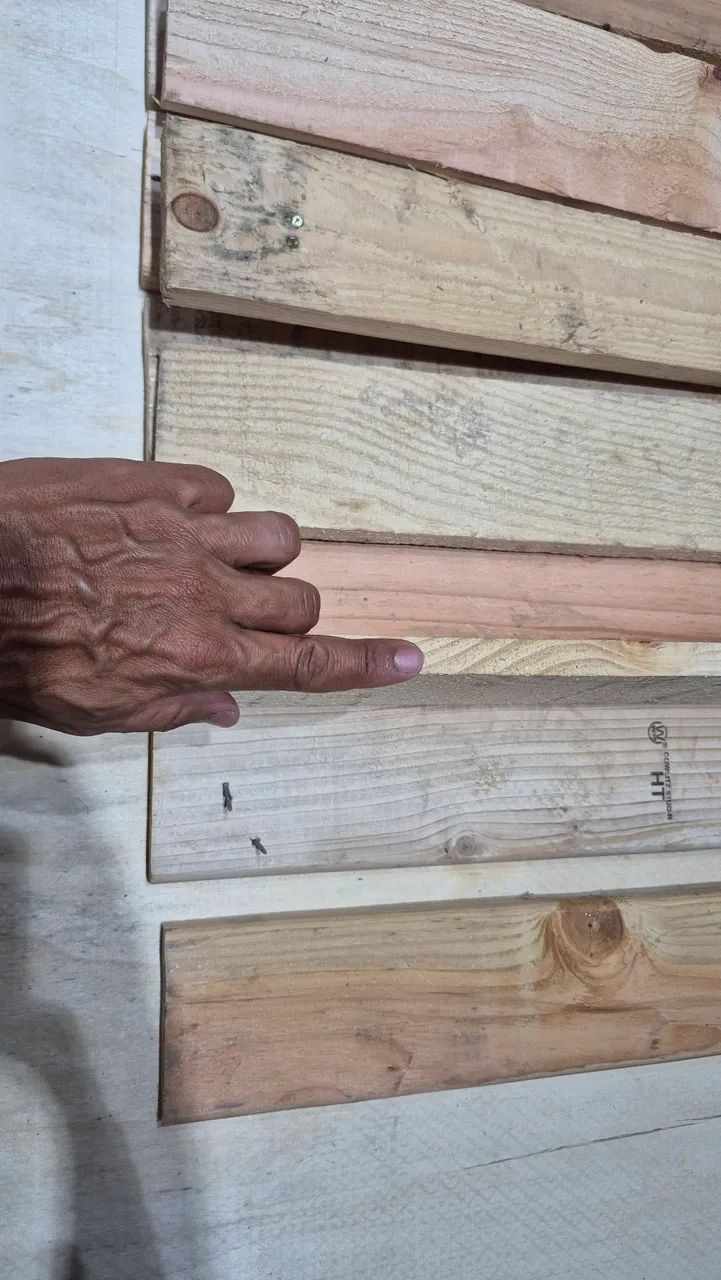Ripas de pallets medida 0.48 centímetros, valor 1.00 real unidade,entregamos.  - Foto 5