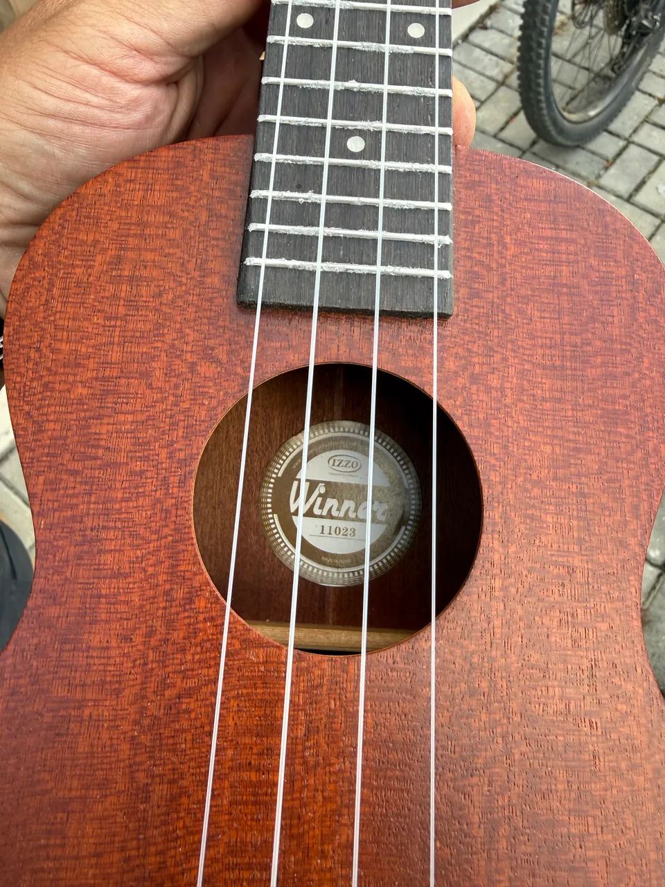 Ukulele Izzo Vinna Completo com Case - Pronto para Tocar - Foto 2