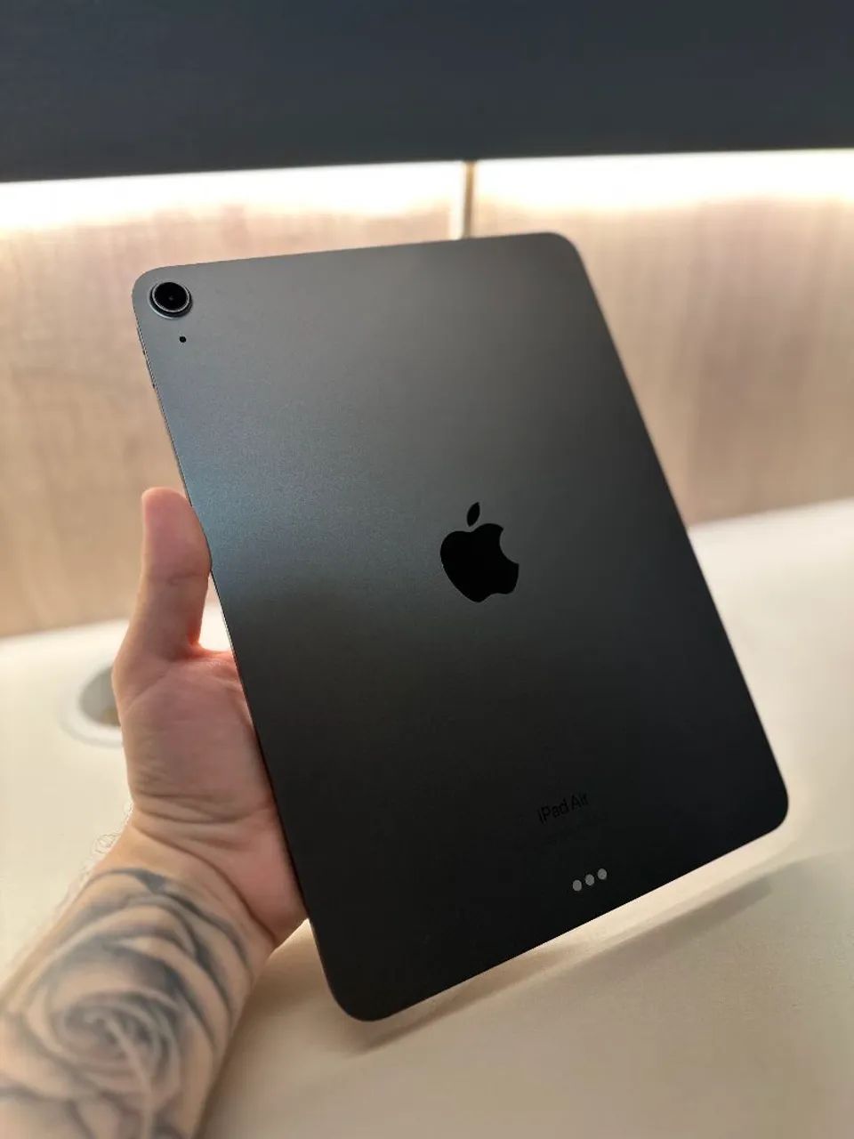 iPad Air 5ª Geração M1 64GB Cinza | Impecável - Foto 2