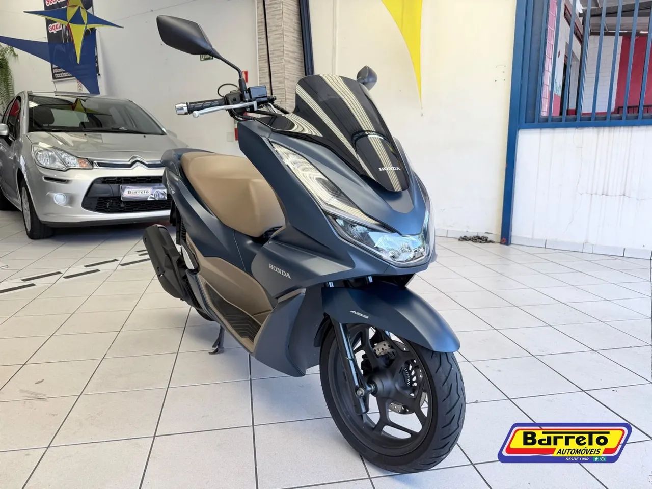 Honda PCX 160 DLX ABS 