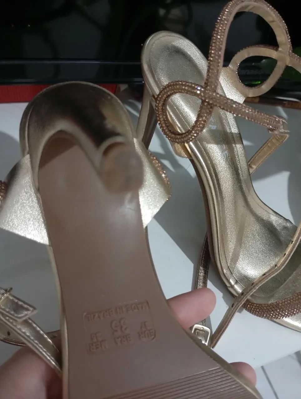 Constance - Salto Strass Dourado  - Foto 3
