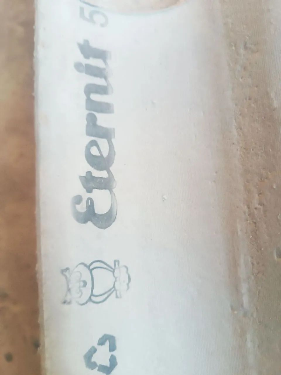 28 Telhas Fibrocimento Eternit Novas - Foto 2