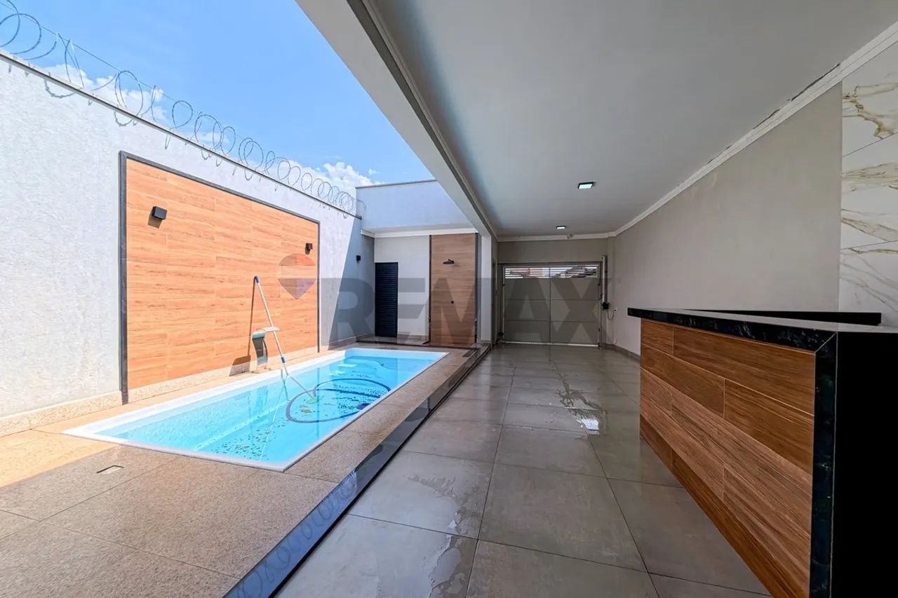 Casa com Piscina em Leme - SP - Foto 5
