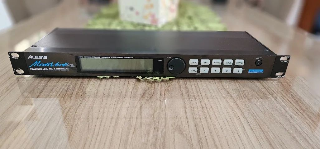 ALESIS MIDIVERB4 - Foto 4