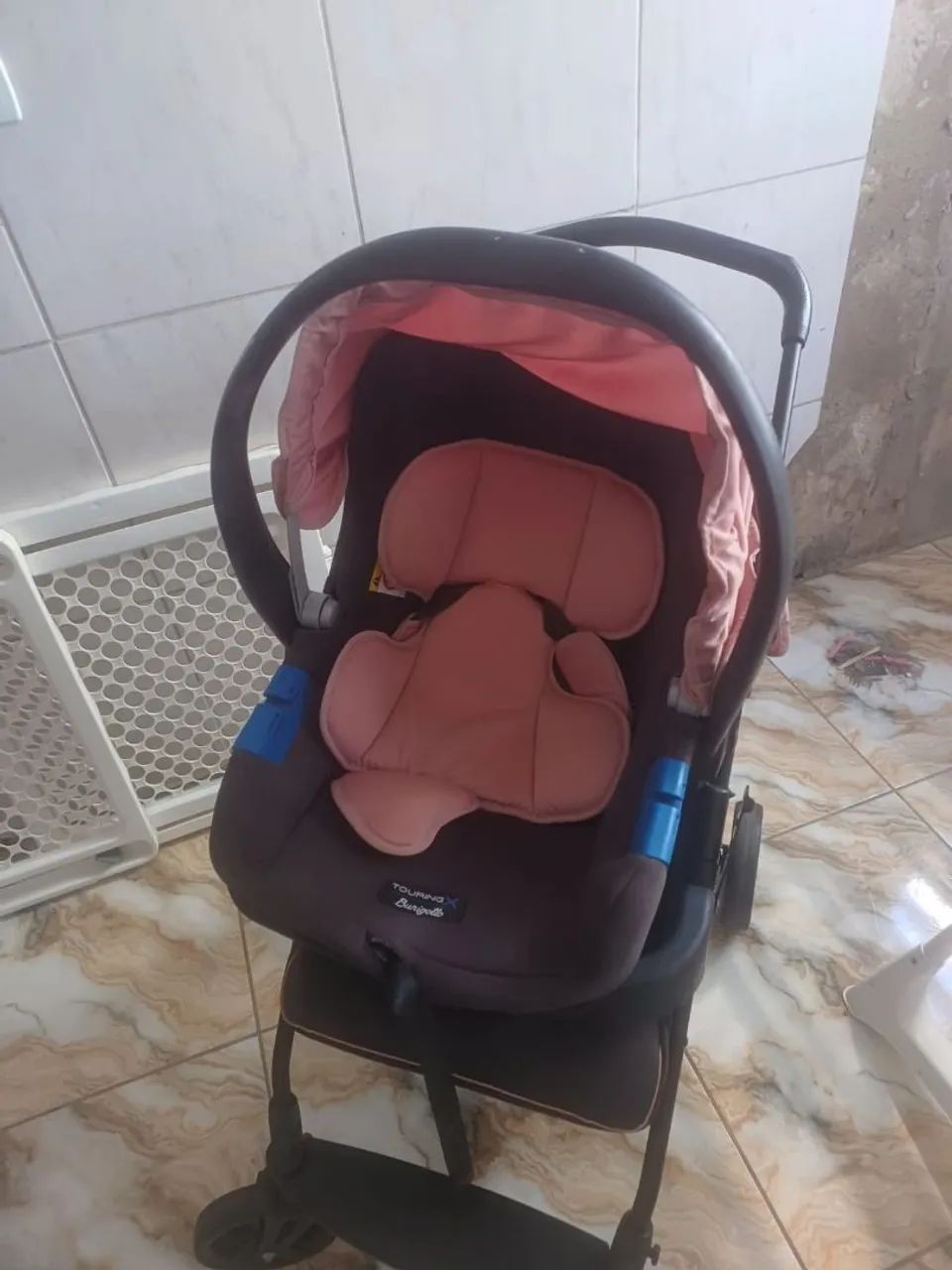 Carinho de bebê e bebê conforto  - Foto 5