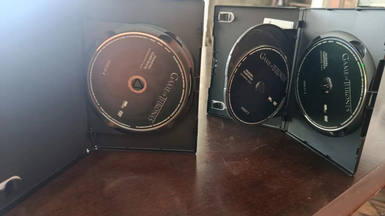 Box com 5 dvds original em ótimo estado de conservação  - Foto 2