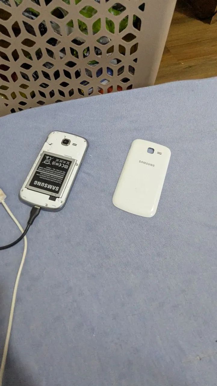 Samsung Galaxy GT-S7392L - Foto 5