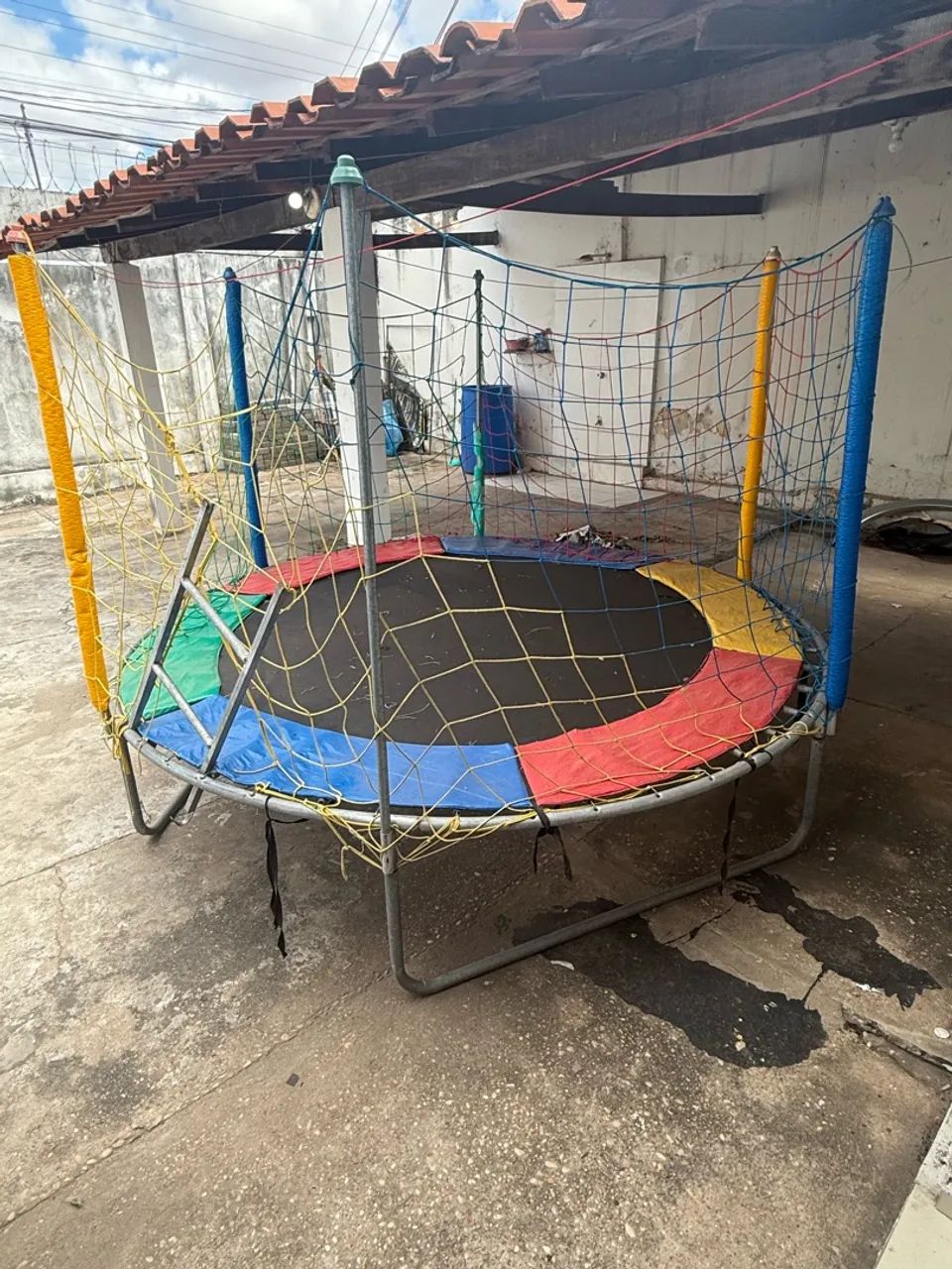Cama elástica - pula pula 