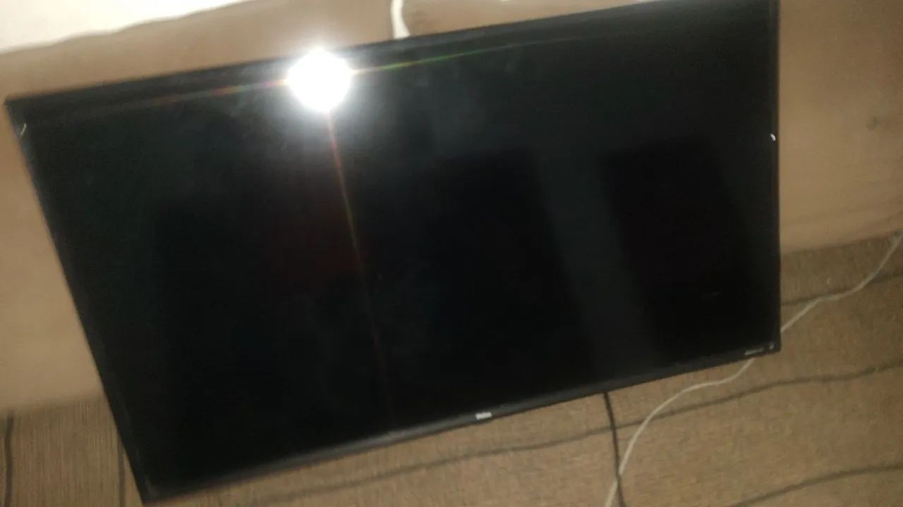Vendo teve pihico de 43 polegadas novinha 
