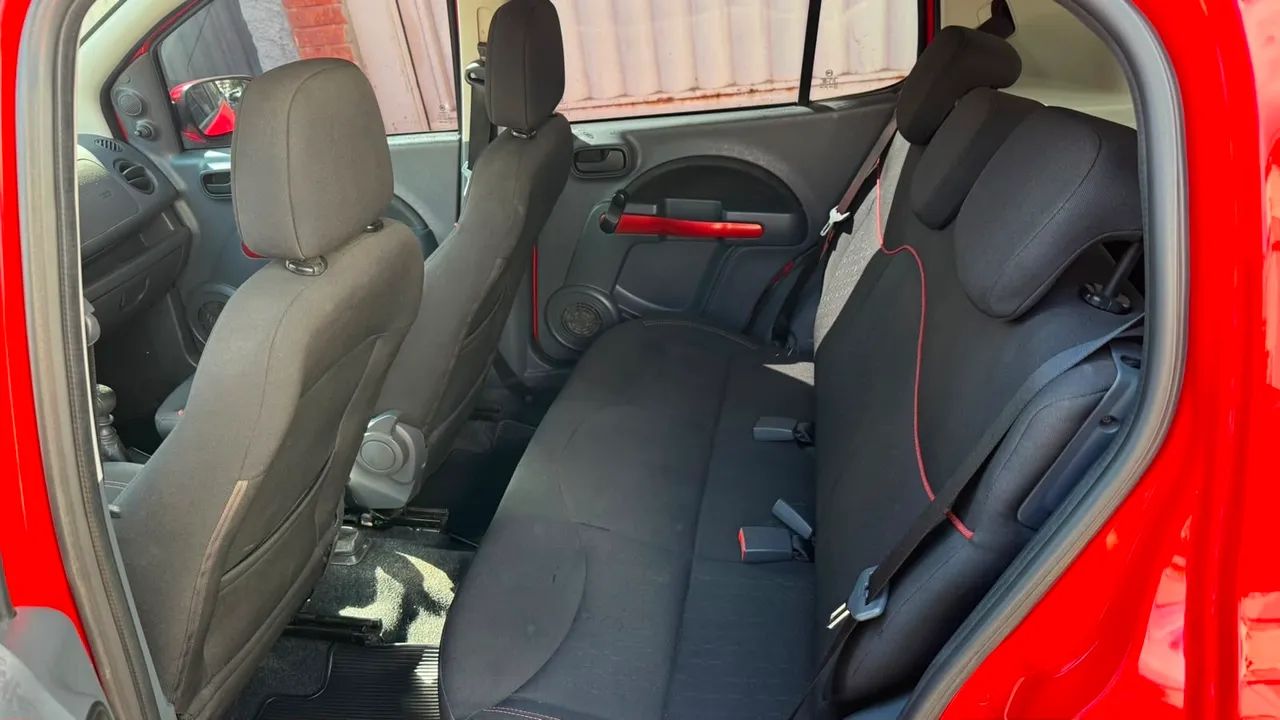 Fiat Uno Sporting 1.4 EVO Fire Flex 8V 4P 2013 - Foto 5