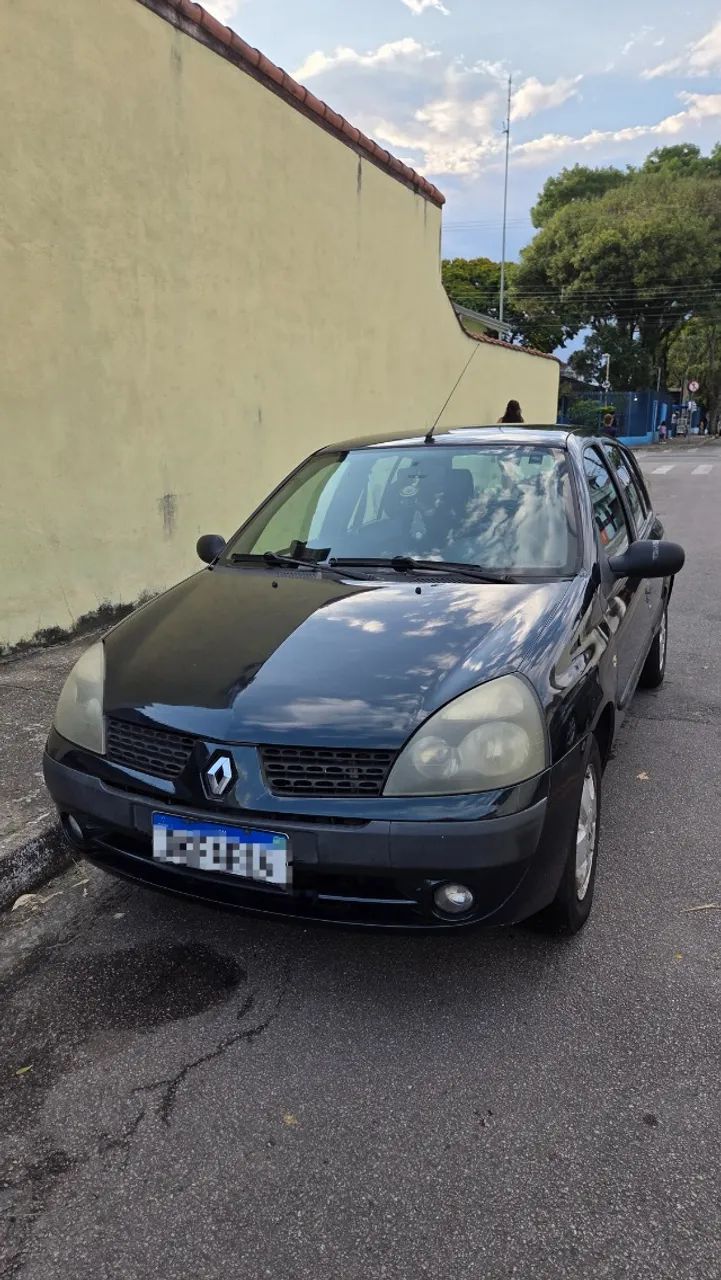 Renault Clio RT/ Privilège 1.6 16V 5P 2004
