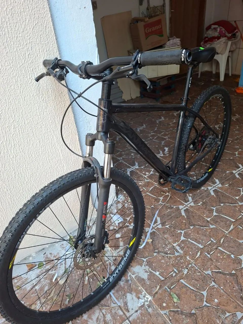 Bicicleta aro 29 em perfeito estado - Foto 3