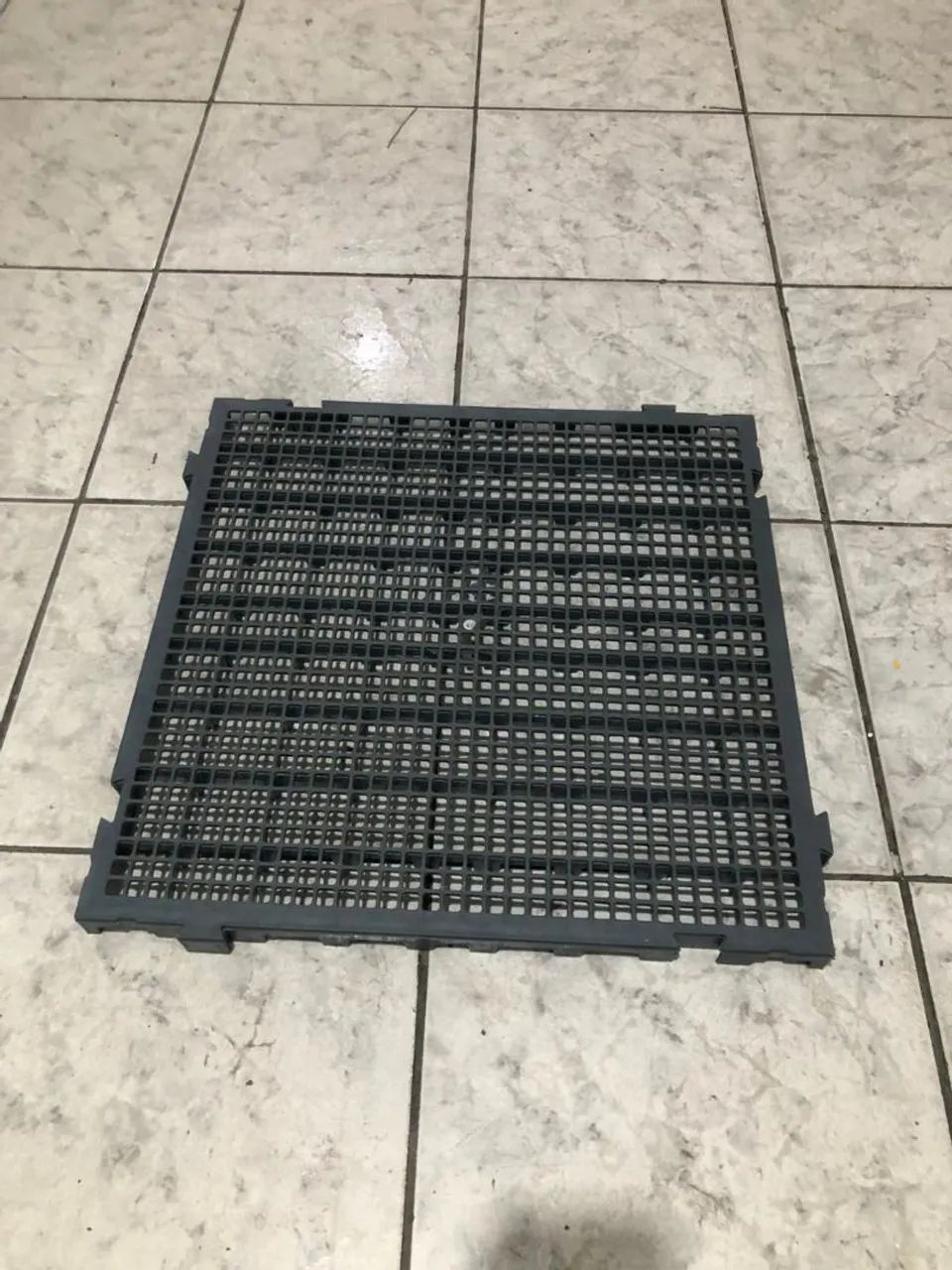 Palet em borracha dura, perfeito estado