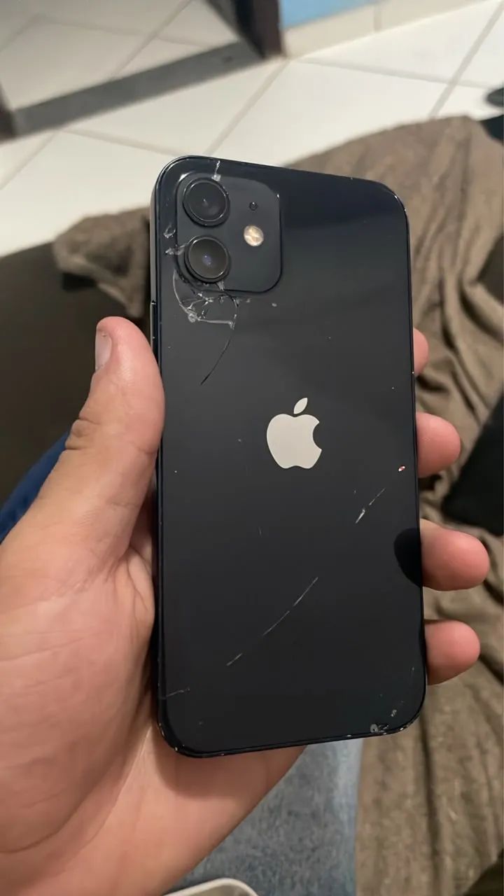 Vendo IPhone 12 - Foto 2