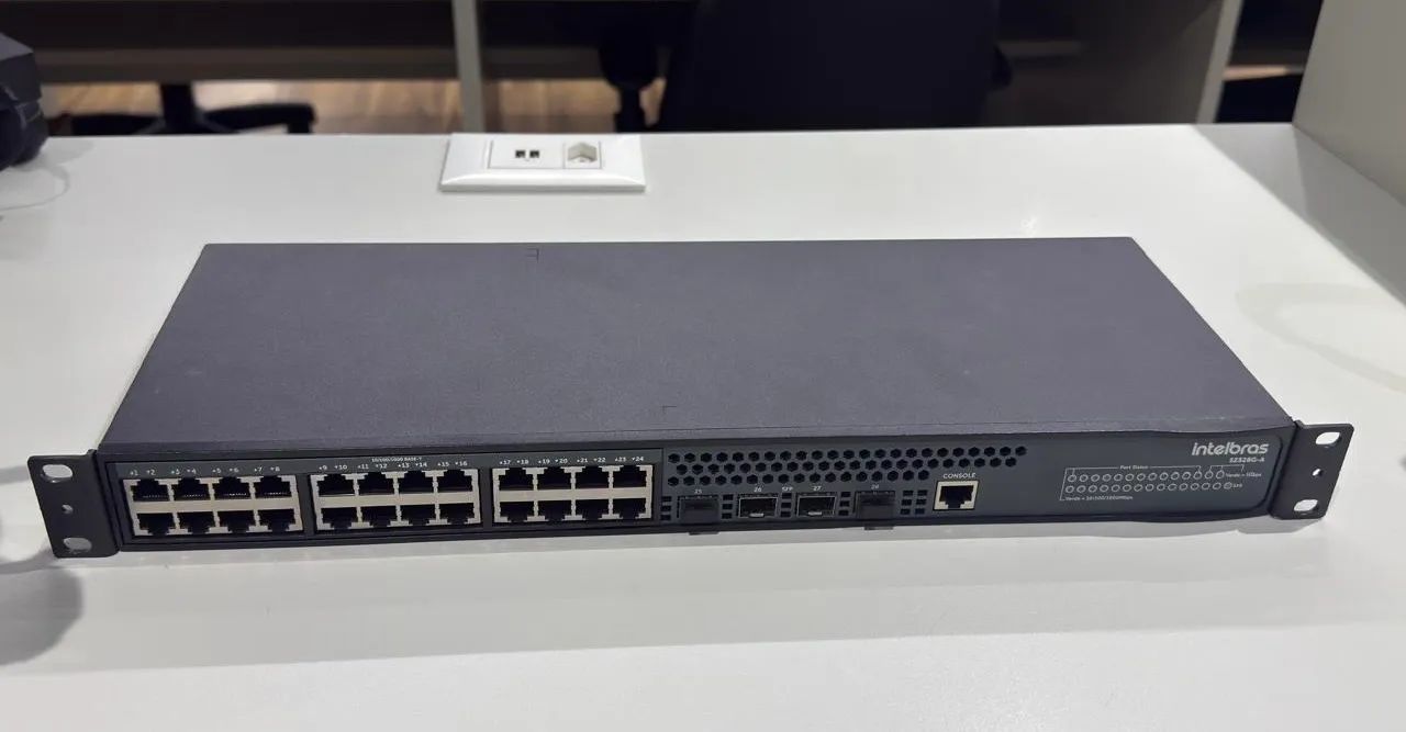 Switch Gerenciável 24Portas Gibabit Intelbras - Foto 3