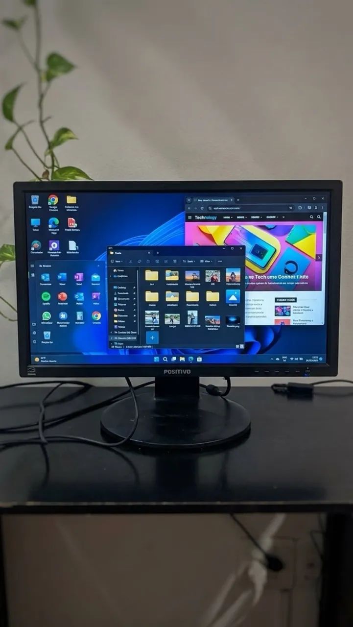 Monitor Positivo em bom estado, funcionando. 18,5 polegadas