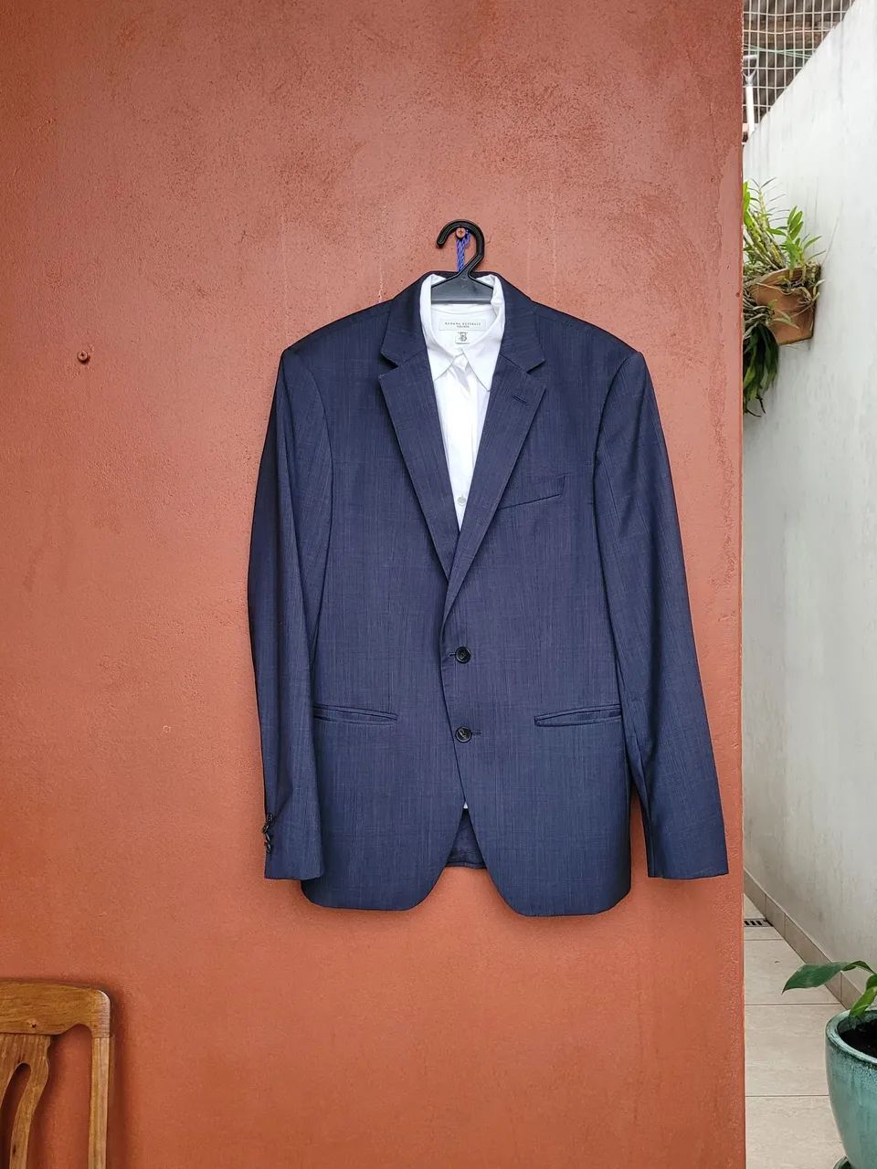 Maravilhoso terno HUGO BOSS  original!!