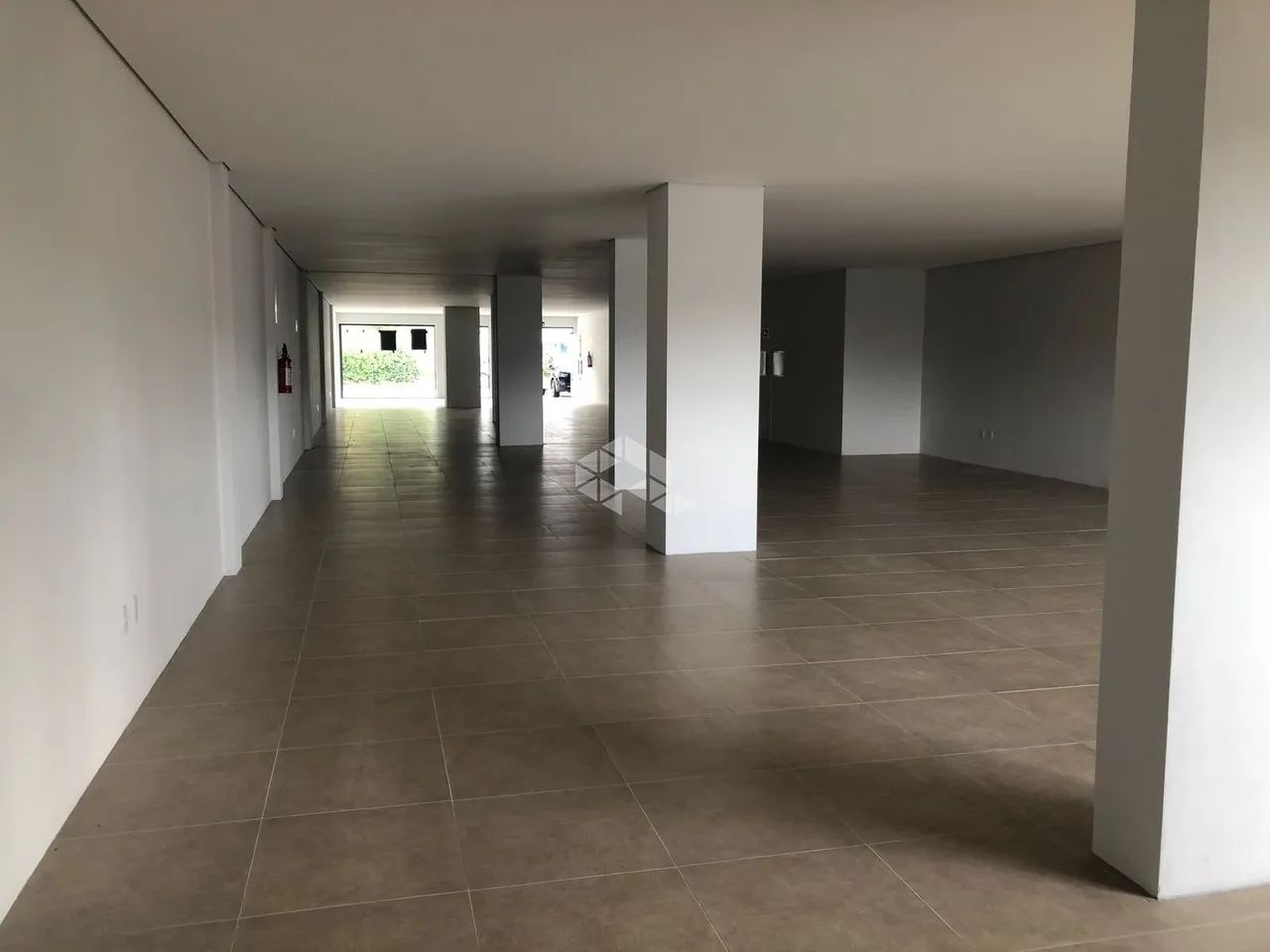 Sala Comercial térrea NOVA no bairro Borgo - Foto 4